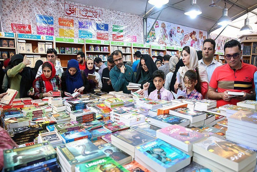 ضعف اطلاع‌رسانی در نمایشگاه بین‌المللی کتاب تهران، محسوس است / لزوم توجه بیشتر به بزرگترین جشن فرهنگی کشور