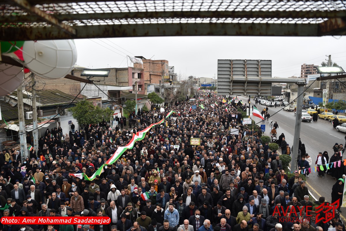 نکا در قاب ۲۲ بهمن؛ حضور مردم و قرائت قطعنامه پایانی با سخنرانی معاون استاندار