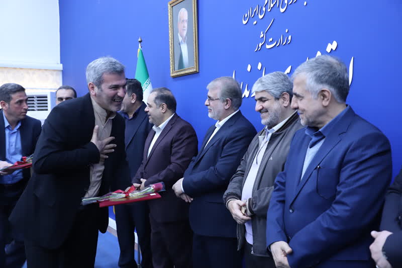 واگذاری ۳ هکتار از اراضی بنیاد علوی در مازندران/ اعطای ۱۱۰۹ فقره سند اراضی بنیاد علوی در«جامخانه»